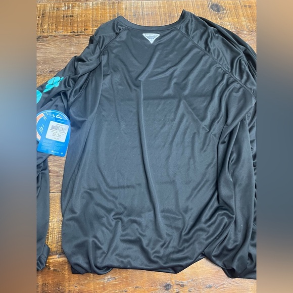 NEW Men’s Columbia Terminal Tackle Long Sleeve Black Shirt- XL Tall - Picture 9 of 9